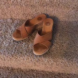 Wedge Ugg sandals